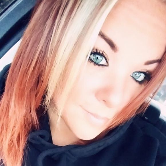 Meet your Posher, Rebekah - Picture 1 of 1